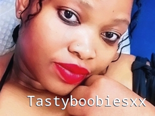 Tastyboobiesxx